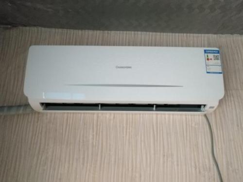 长虹  LS-C3050HT型空调器，室内机不工作，指示灯不亮